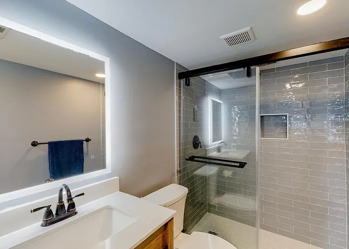 Penguin Drive Apartment